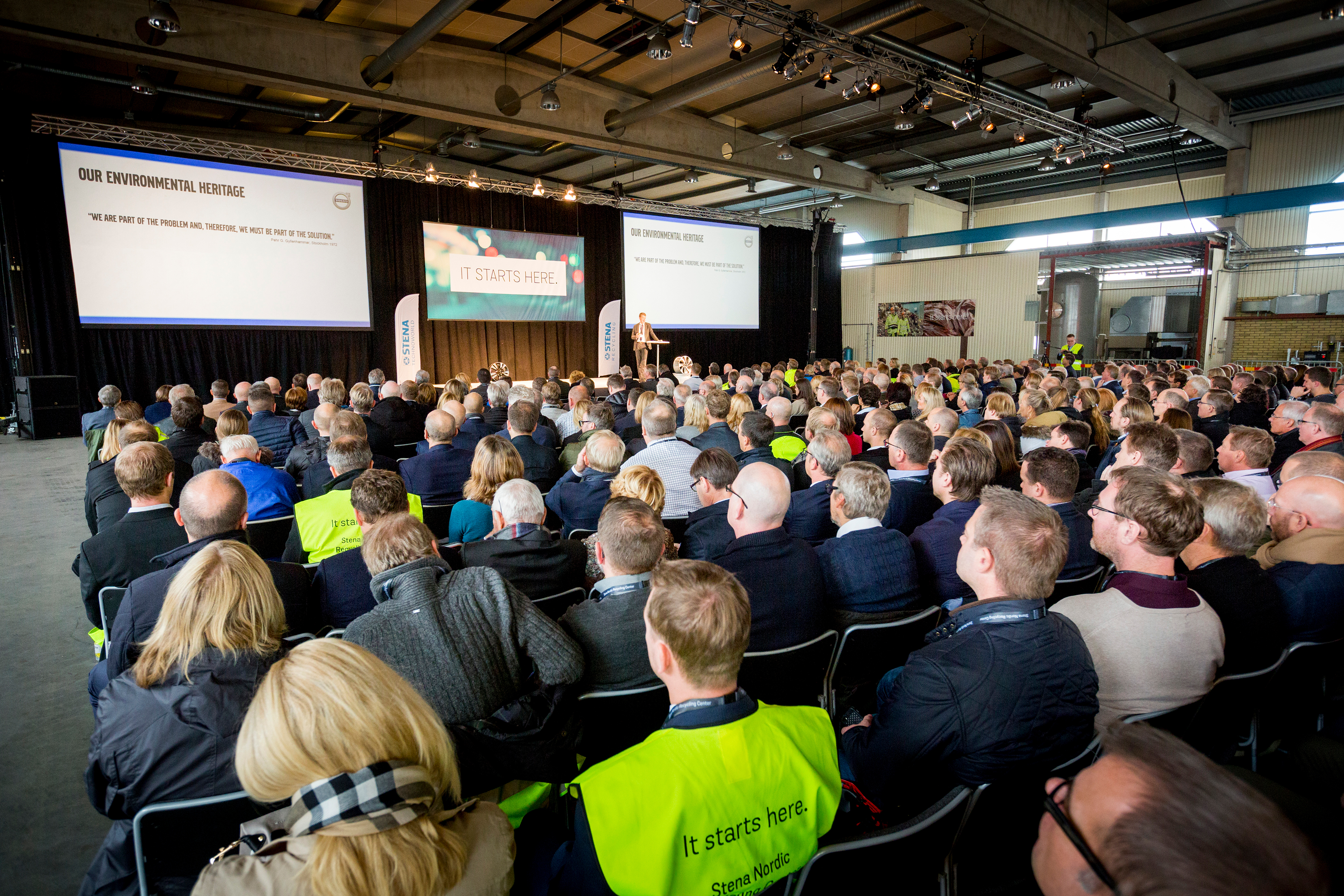 Publik under invigningen av Stena Nordic Recycling Center